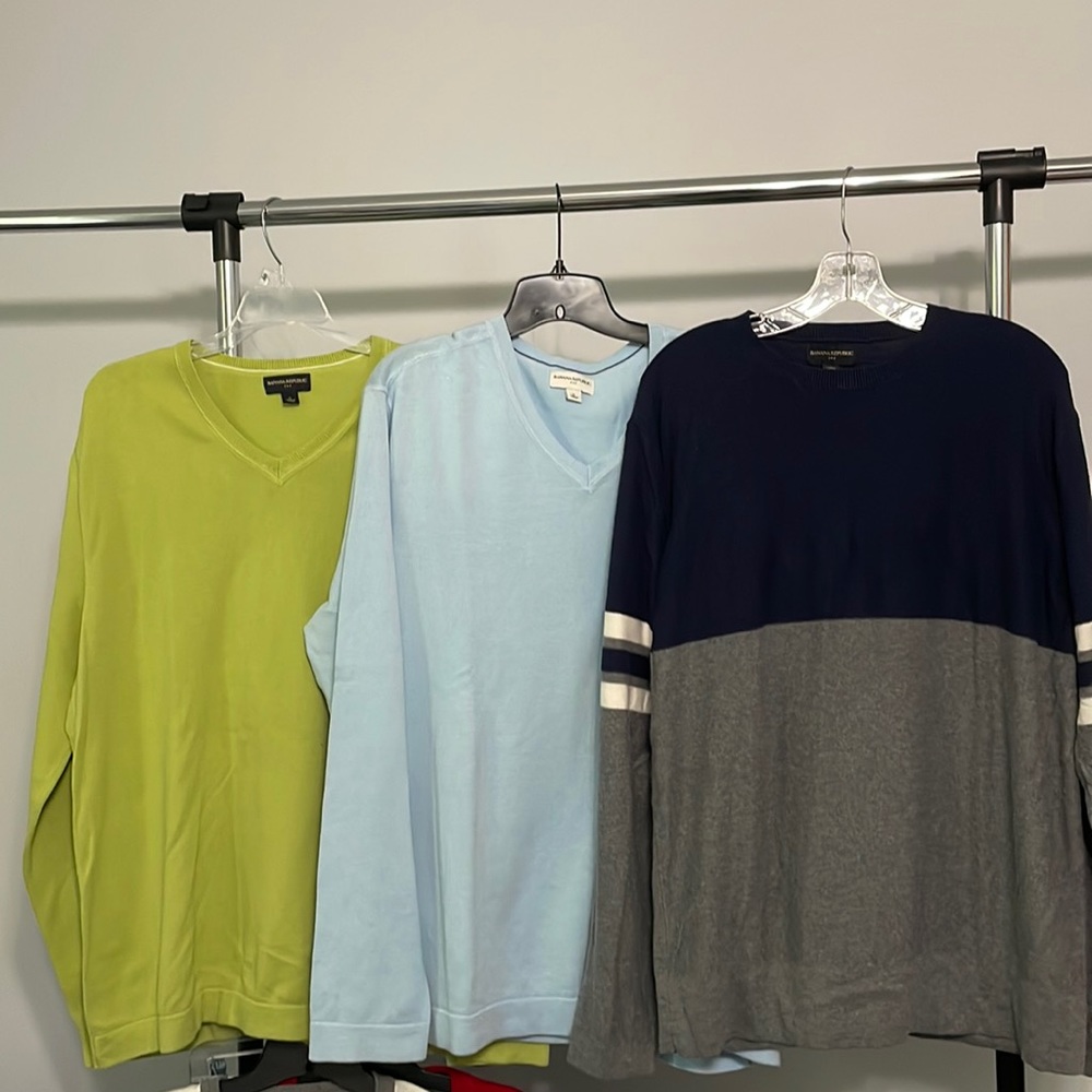 Mens Banana Republic sweaters (3) EUC size XL